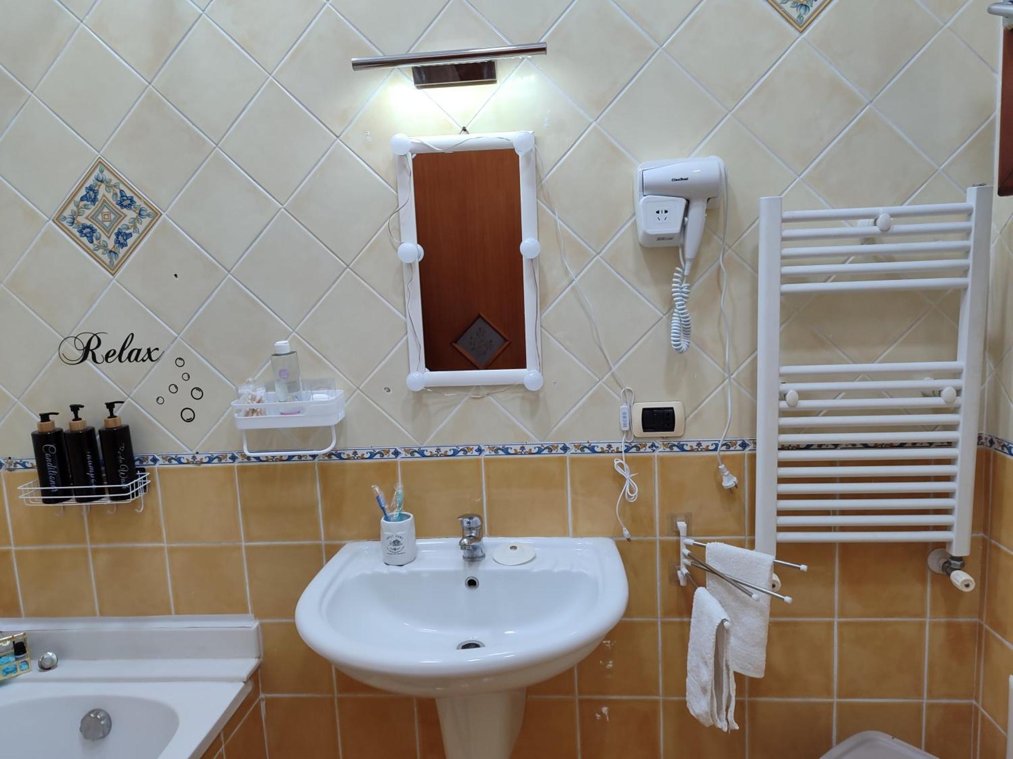 Apartamento La Casa Di Simone Nápoles Exterior foto